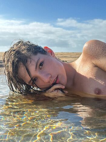 Full leaked Hareniks private onlyfans photo