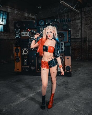 Full leaked Harley quinn cosplay private onlyfans photo