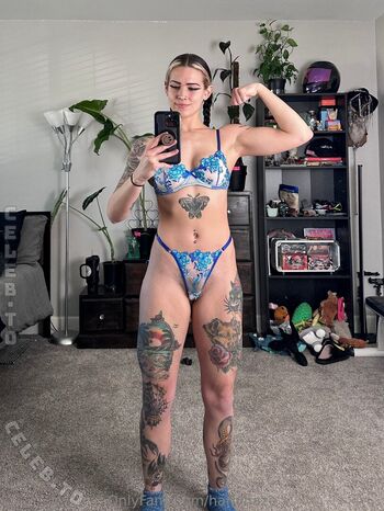 Full leaked Harlyhaze private onlyfans photo