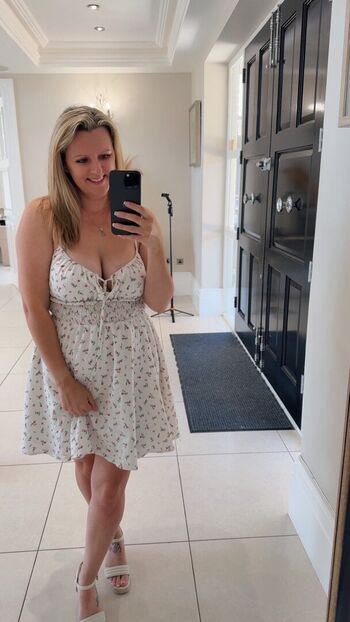 Full leaked Harrietswanfree private onlyfans photo