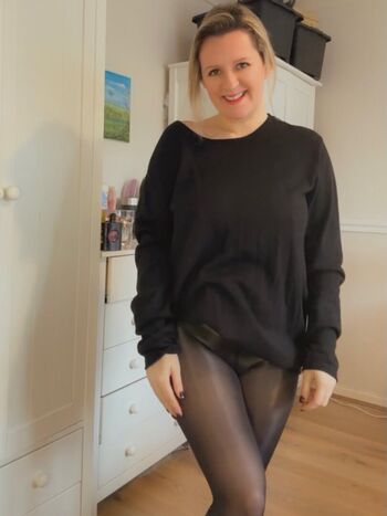 Full leaked Harrietswanfree private onlyfans photo