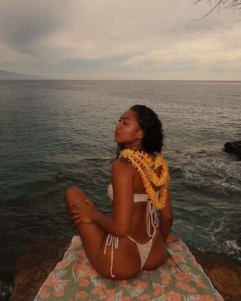 Full leaked Hawaii baddies private onlyfans photo