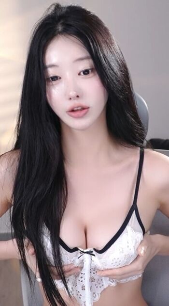 Full leaked Haxxnini private onlyfans photo
