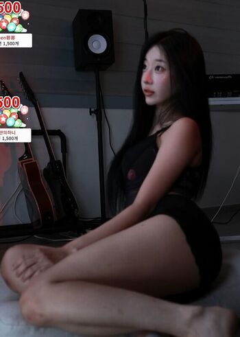 Full leaked Haxxnini page private onlyfans photo