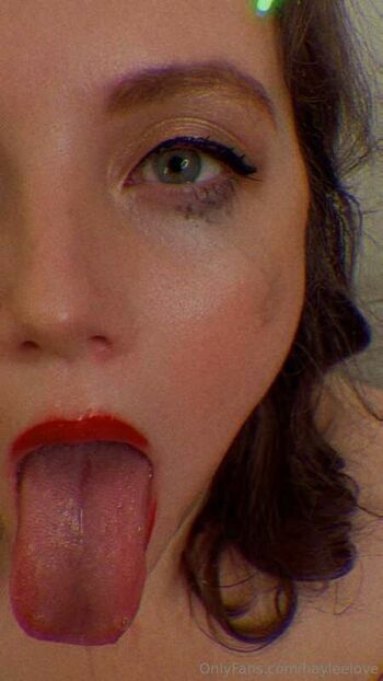 Full leaked Hayleelove page private onlyfans photo