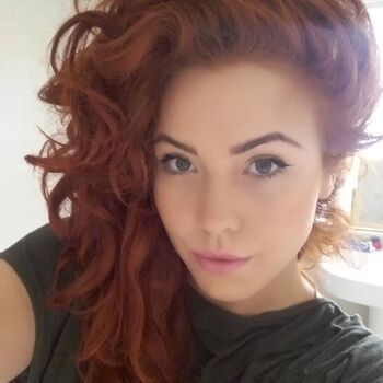 Hayley De Sola Pinto