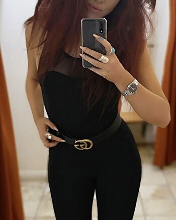 Hayley De Sola Pinto