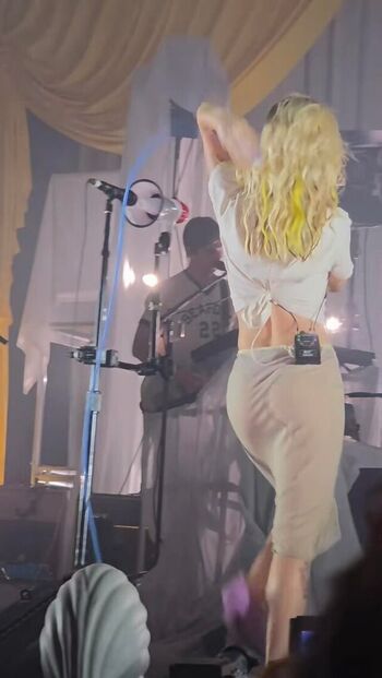 Full leaked Hayley williams private onlyfans photo