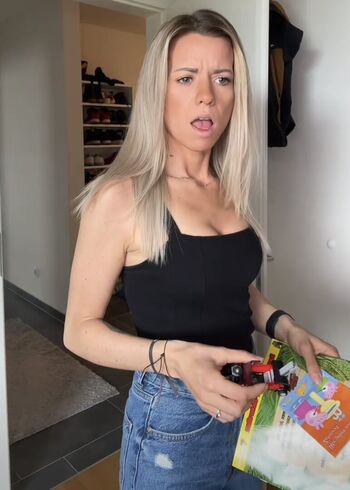 Hayleyybayley