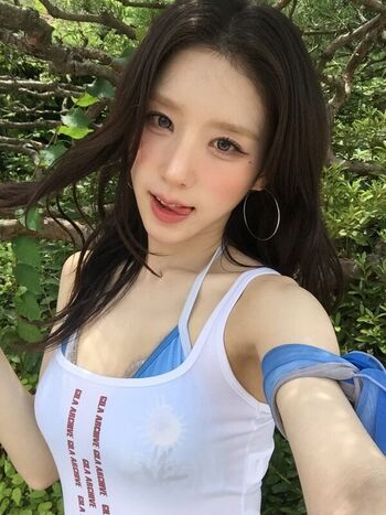Full leaked Heejin private onlyfans photo