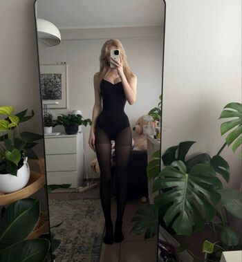 Full leaked Hefxtom private onlyfans photo