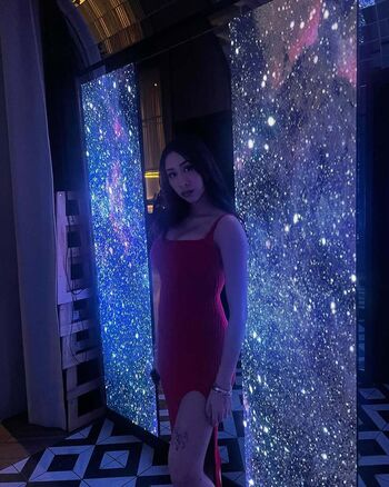 Full leaked Heily private onlyfans photo