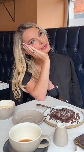 Full leaked Helen flanagan page private onlyfans photo