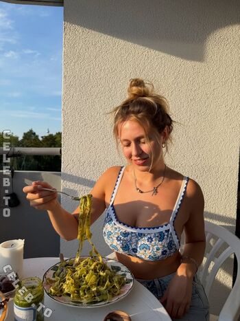 Helenaastoll
