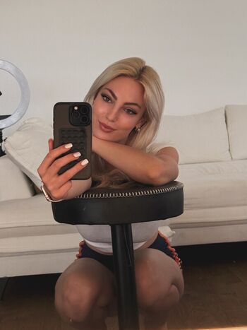 helenakingsoul