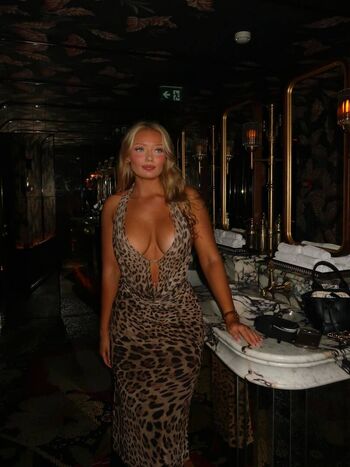 Full leaked Heleneelises private onlyfans photo