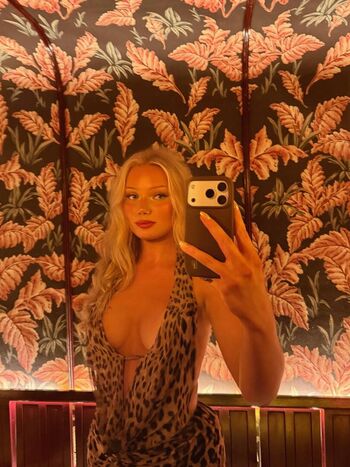 Full leaked Heleneelises private onlyfans photo