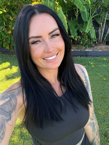 Full leaked Helloalexismae private onlyfans photo