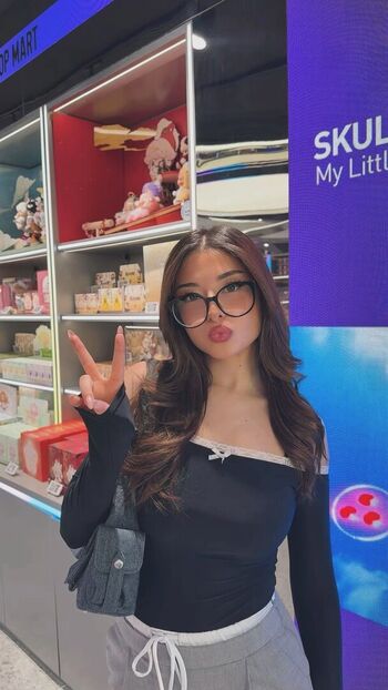Full leaked Helydiaa private onlyfans photo