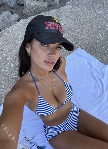 Full leaked Henna private onlyfans photo