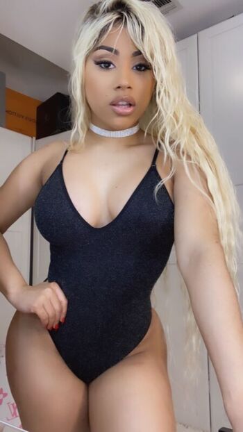 Full leaked Hennessy carolina private onlyfans photo