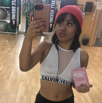 Full leaked Hennessycarolina private onlyfans photo