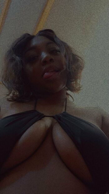 Full leaked Henny babii private onlyfans photo