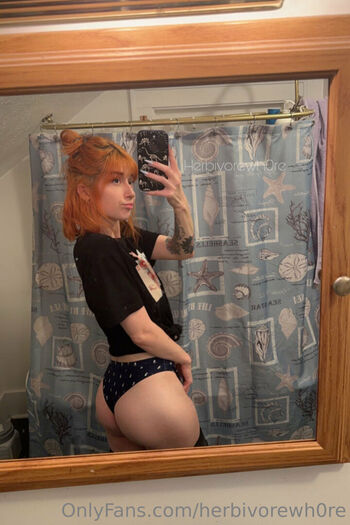 Full leaked Herbivorewhre page private onlyfans photo