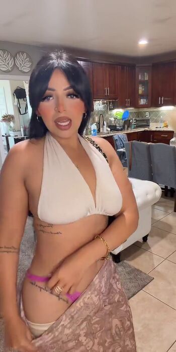 Full leaked Hermosa kari private onlyfans photo
