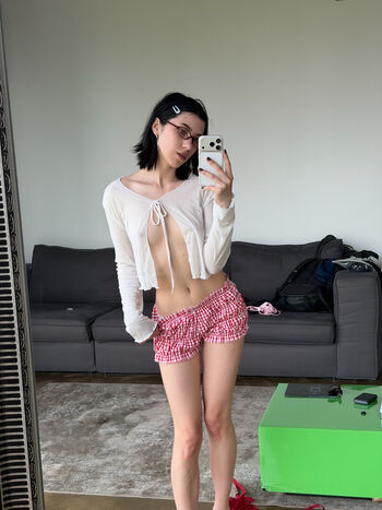Full leaked Heykrls private onlyfans photo