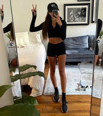 Full leaked Heymoll private onlyfans photo