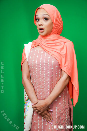 Hijab Hookup