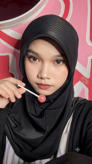Full leaked Hijab soffia page private onlyfans photo