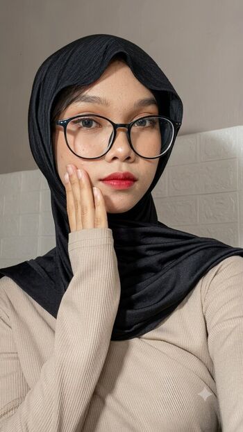 Full leaked Hijab soffia page private onlyfans photo
