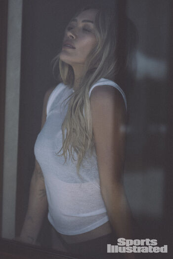 Full leaked Hilary duff page private onlyfans photo