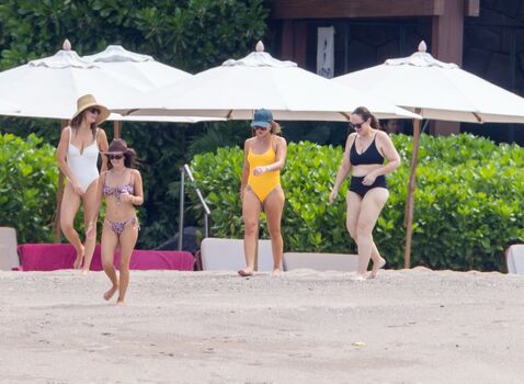 Full leaked Hilary duff private onlyfans photo