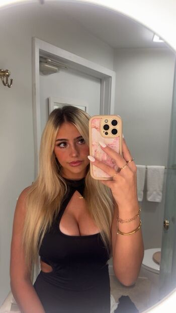 Full leaked Hippicam page private onlyfans photo