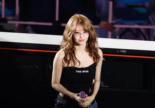Hirai Momo