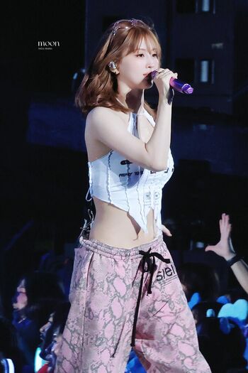 Hirai Momo