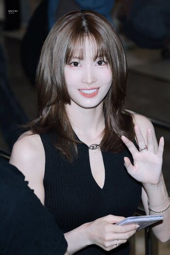 Full leaked Hirai momo page private onlyfans photo