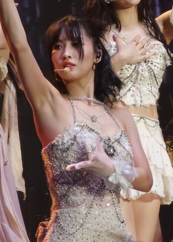 Hirai Momo