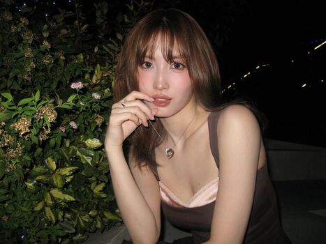 Hirai Momo