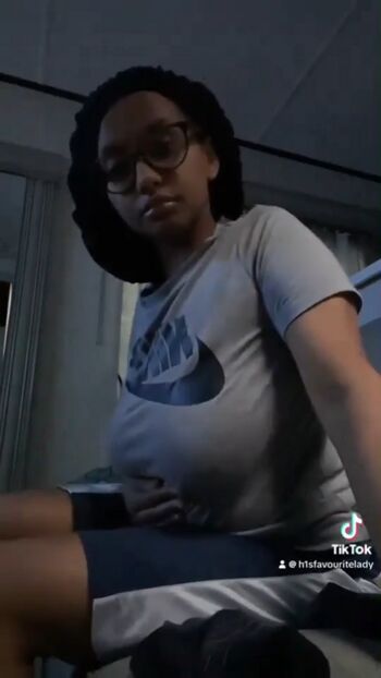 Full leaked Hisfavouritelady private onlyfans photo