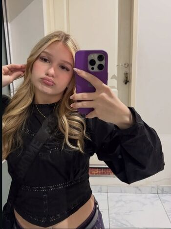Full leaked Hisofiacastro private onlyfans photo