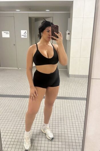 Full leaked Hispanic  page private onlyfans photo