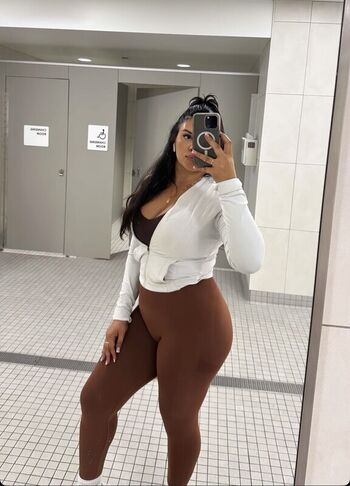 Full leaked Hispanic  page private onlyfans photo