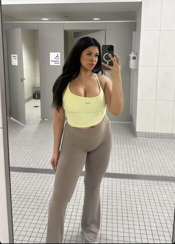 Full leaked Hispanic  page private onlyfans photo