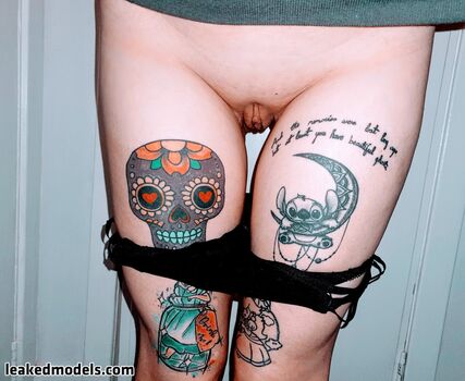 Holli Adams Vivalaholli