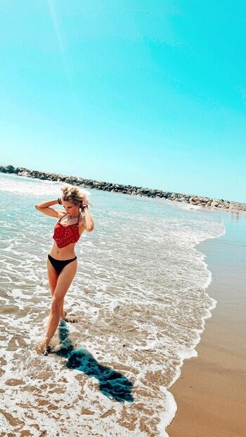 Full leaked Hollie bennett private onlyfans photo