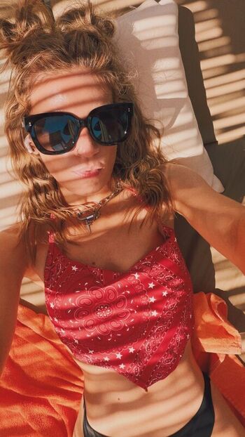 Full leaked Hollie bennett private onlyfans photo